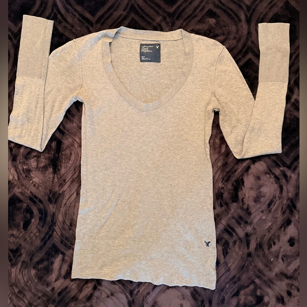 American Eagle Y2K V-Neck Long Sleeve Tee - Size S